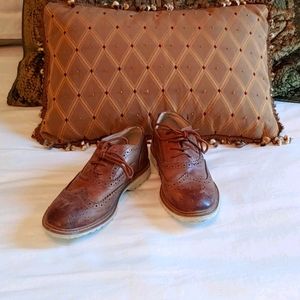 Genuine Leather Wing Tip dress shoes